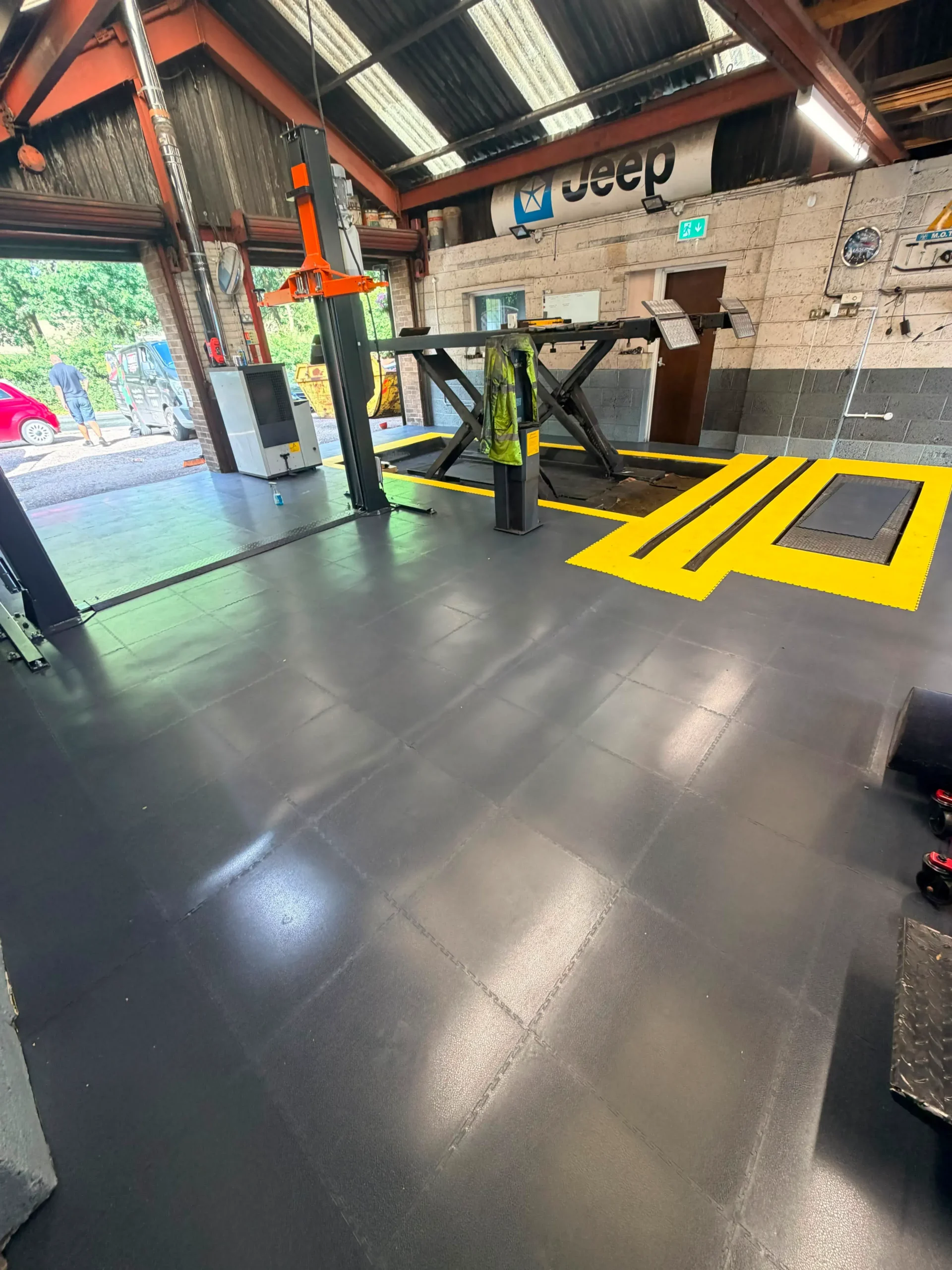 Workshop Flooring LP 5